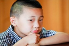 方姓男虎宝宝起名字 取霸气点的名字(方姓虎年男孩取名带虎的名字)